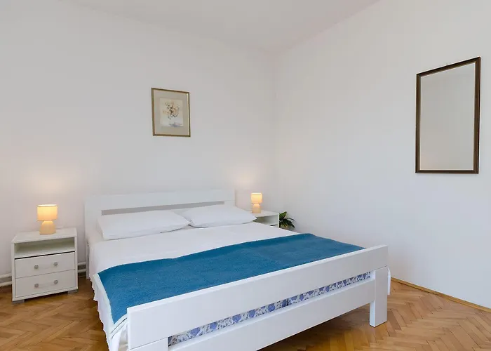 Apartamento Komfortables Nur 200 Meter Zum Mit 2 Balkone, Meerblick, Grill