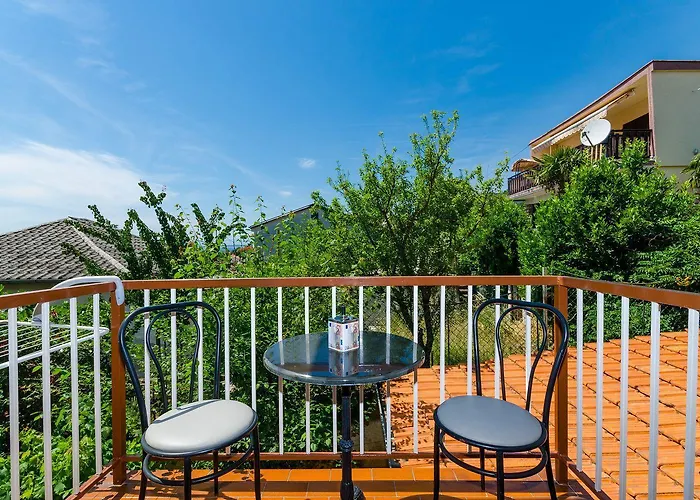 Komfortables Nur 200 Meter Zum Mit 2 Balkone, Meerblick, Grill Crikvenica