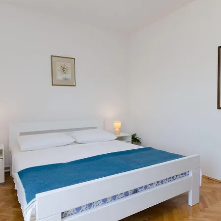 Lejlighed Komfortables Nur 200 Meter Zum Mit 2 Balkone, Meerblick, Grill