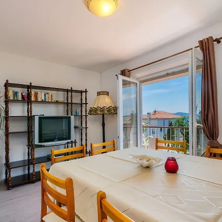 Lejlighed Komfortables Nur 200 Meter Zum Mit 2 Balkone, Meerblick, Grill